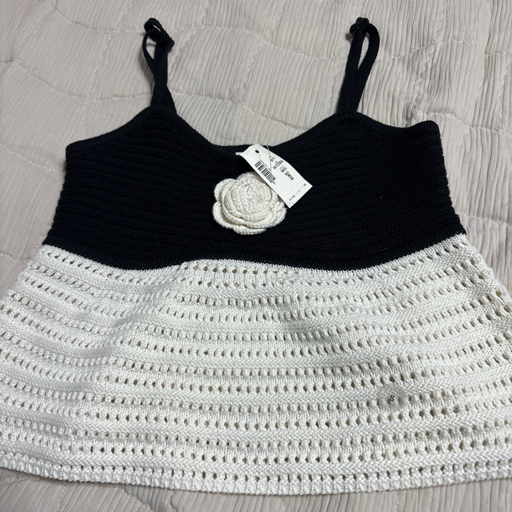 Aeropostale Black and White Crochet Camisole